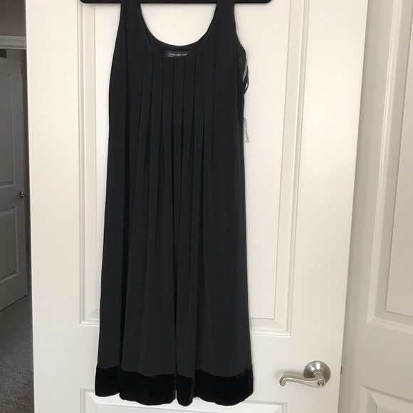 Pleated jersey LBD with velvet hem - Picture 1 of 4